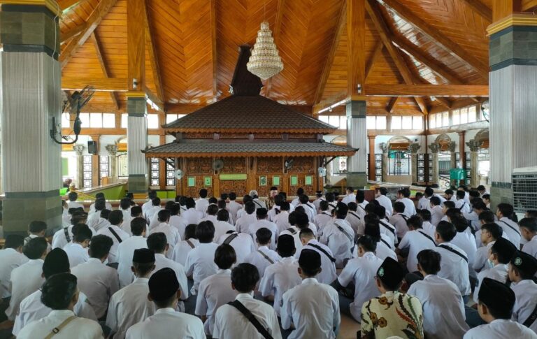 Ziarah Kubur untuk Memperoleh Ketenteraman Batin